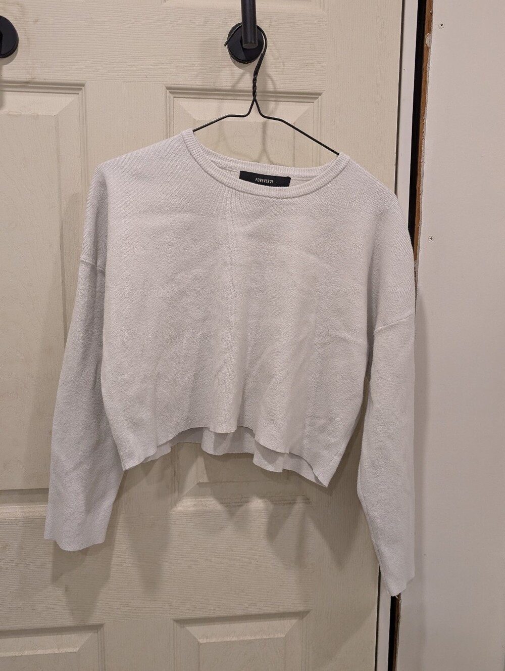 Forever 21 Size Small Cropped Sweater